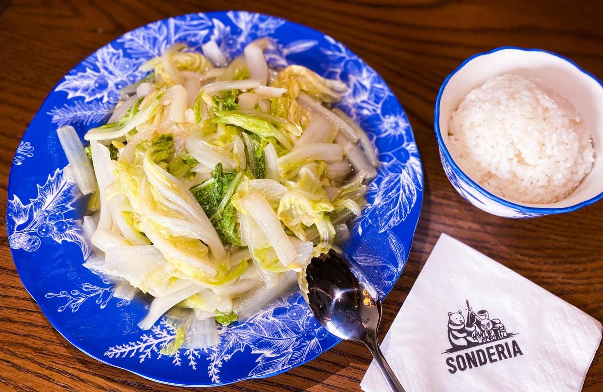 Sonderia Lazybones Hostel- Wenshu Temple Side, Chill Hostel With All-Day Brunch, Travel Agency In English & Local Bar Vibes Чэнду Экстерьер фото